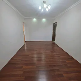 4-nji mkr. 4/3/3 kom.