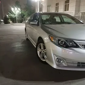 Toyota Camry 2013