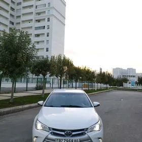 Toyota Camry 2015