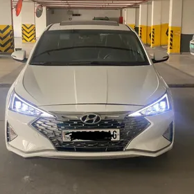 Hyundai Elantra 2020