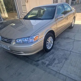 Toyota Camry 2001