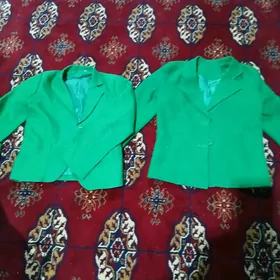 Yaśyl mekdep kastyum