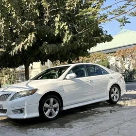 Toyota Camry 2010