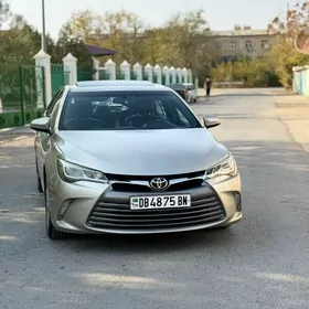 Toyota Camry 2015