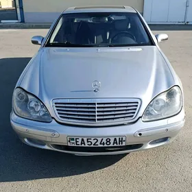 Mercedes-Benz S-Class 2001
