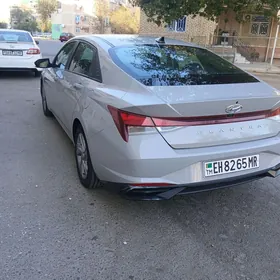 Hyundai Elantra 2020