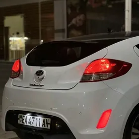 Hyundai Veloster 2012