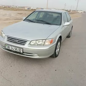 Toyota Camry 2000