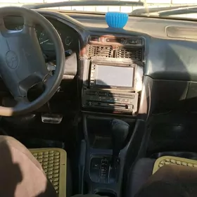 Toyota Corona 1999