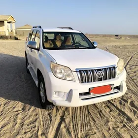 Toyota Land Cruiser Prado 2011