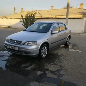 Opel Astra 2003
