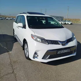 Toyota Sienna 2017