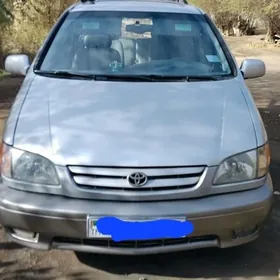 Toyota Sienna 2001
