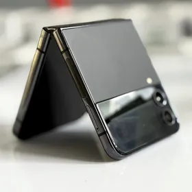 Galaxy Z Flip 4