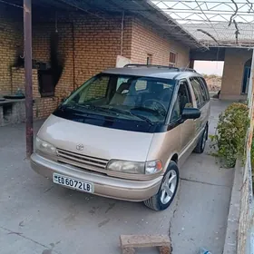 Toyota Previa 1992