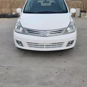 Nissan Versa 2010