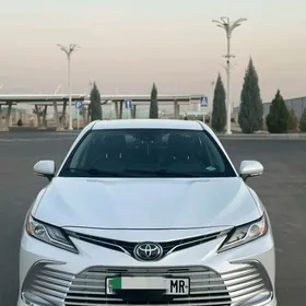 Toyota Camry 2022
