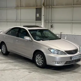 Toyota Camry 2004