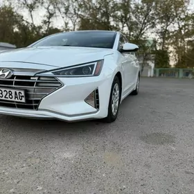 Hyundai Elantra 2019