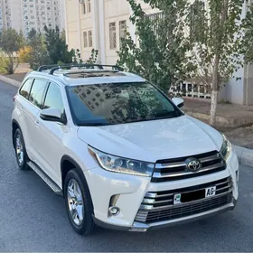 Toyota Highlander 2018