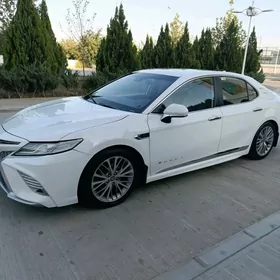 Toyota Camry 2020