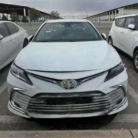 Toyota Camry 2022