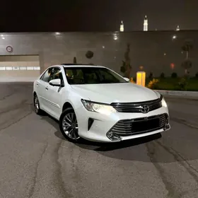 Toyota Camry 2016