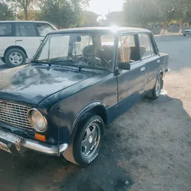 Lada 2104 1980