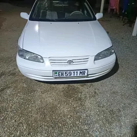 Toyota Camry 1998