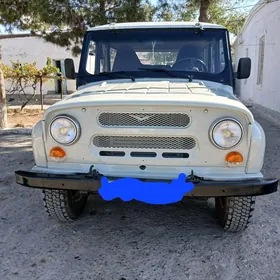 UAZ 469 2002