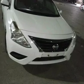 Nissan Sunny 2022