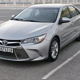 Toyota Camry 2016