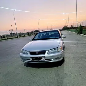 Toyota Camry 2000