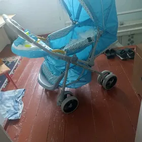 Kolýaska Коляска