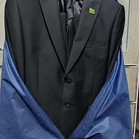 erkekleriň kostyumy