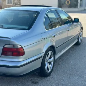 BMW E39 1999