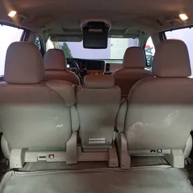 Toyota Sienna 2017