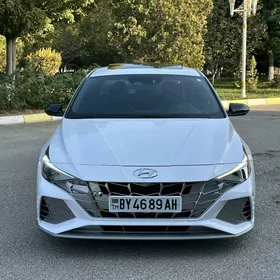 Hyundai Elantra 2021