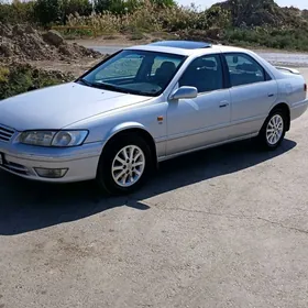 Toyota Camry 2000