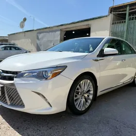 Toyota Camry 2016