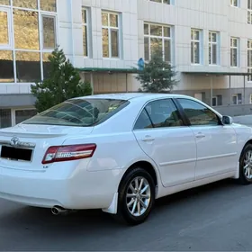 Toyota Camry 2010
