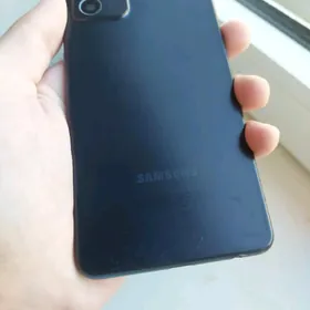 SAMSUNG A52