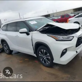 Toyota Highlander 2020