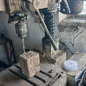 токарный дрель