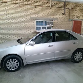 Toyota Camry 2004