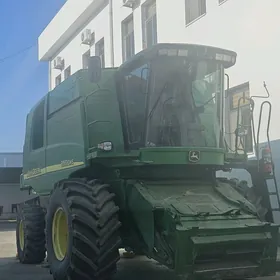 John Deere 2008