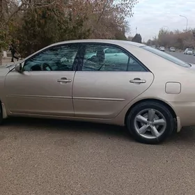 Toyota Camry 2005