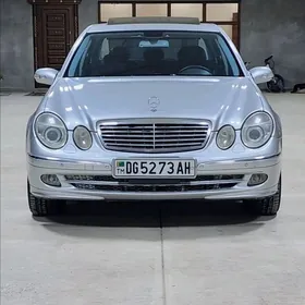 Mercedes-Benz E320 2005