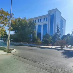 Центр!!!Высокопотолочка!!