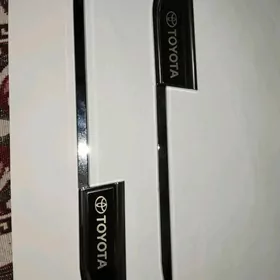 Toyota Lada Hyundai Lexus Kia